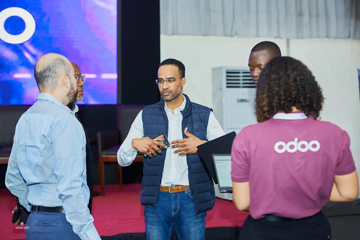 Session de présentation Odoo devant un auditoire en République Démocratique du Congo